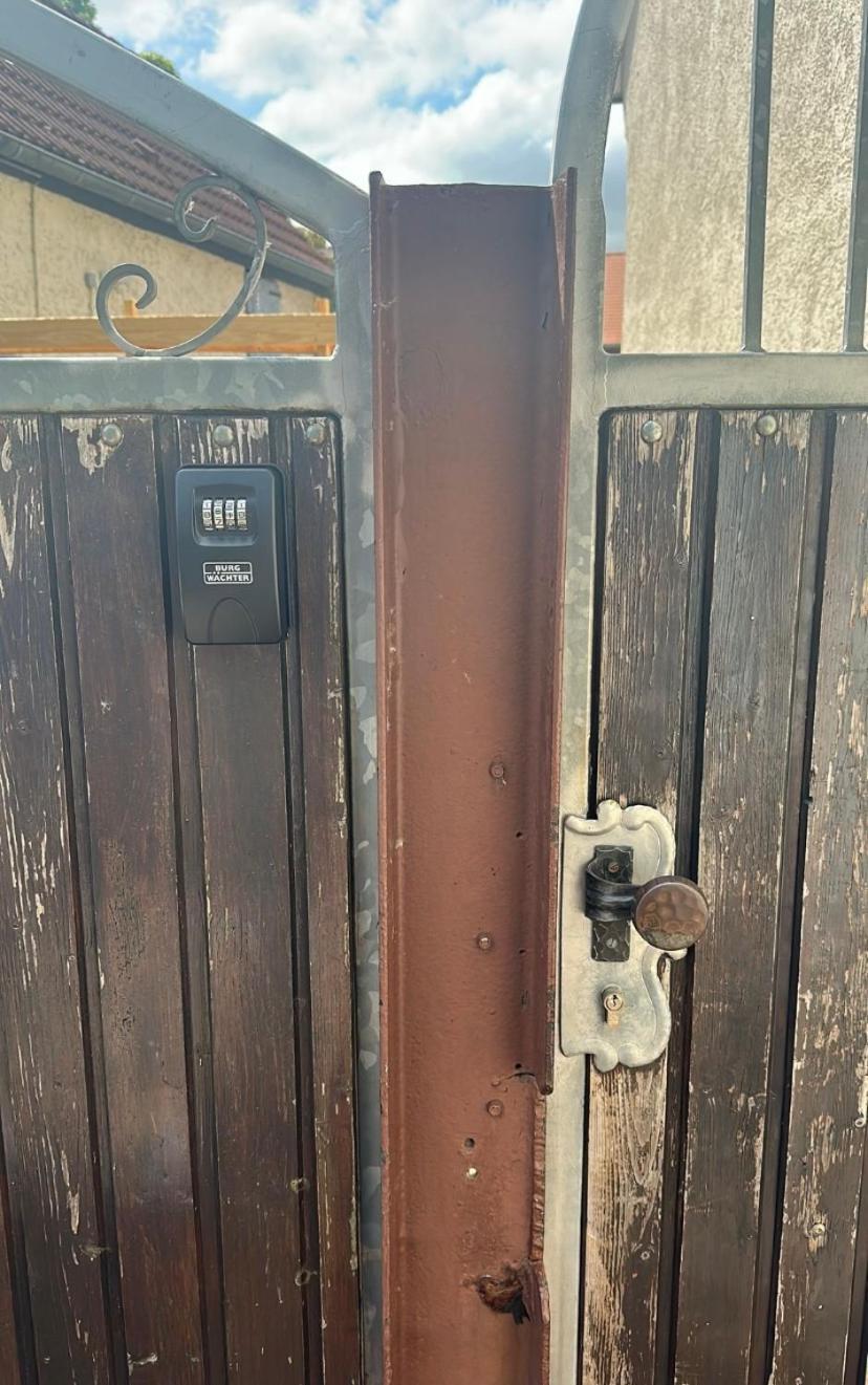 Schoene 2 Raum-wohnung In Etgersleben
