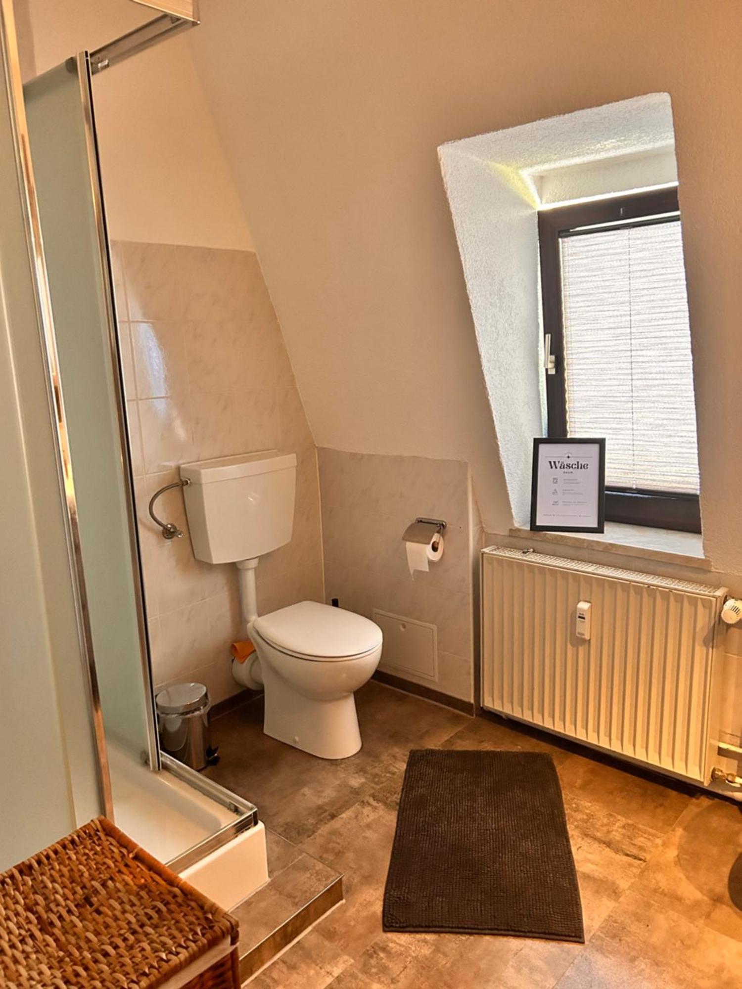 Schoene 2 Raum-wohnung In Etgersleben